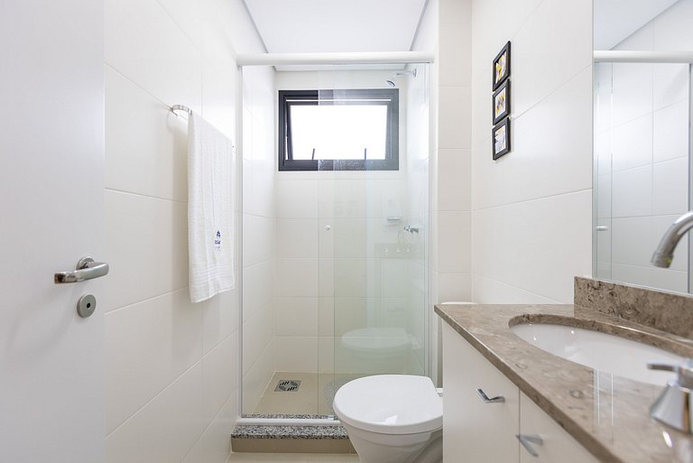 Apartamento estudio céntrico con balcón privado.