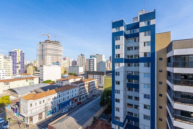 Apartamento estudio céntrico con balcón privado.