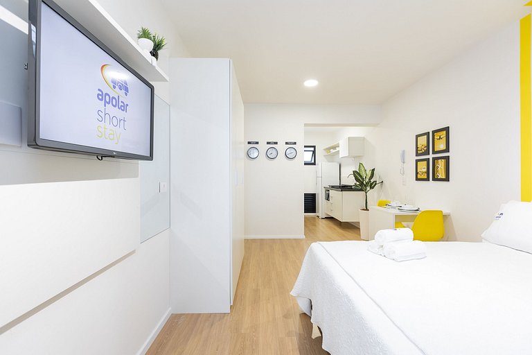 Apartamento estudio céntrico con balcón privado.