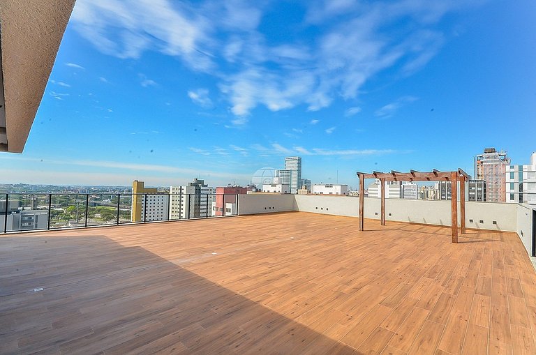 Apartamento finamente decorado no Centro de Curitiba, até 3