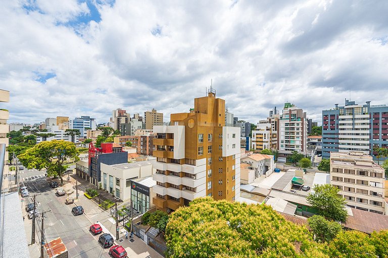Studio com Sacada no Centro