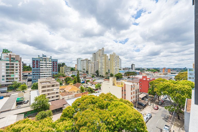 Studio com Sacada no Centro