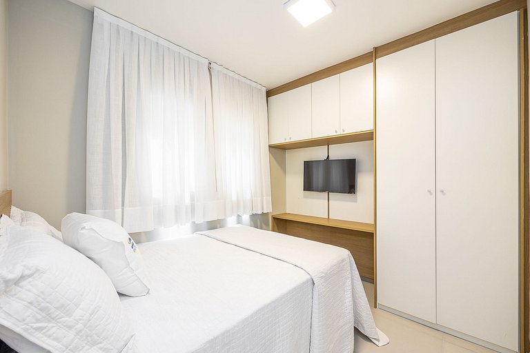 Studio com Sacada no Bairro Água Verde
