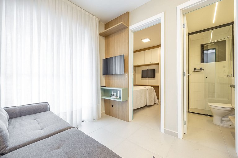 Studio com Sacada no Bairro Água Verde