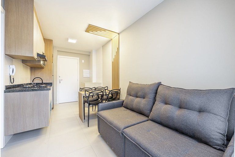 Studio com Sacada no Bairro Água Verde