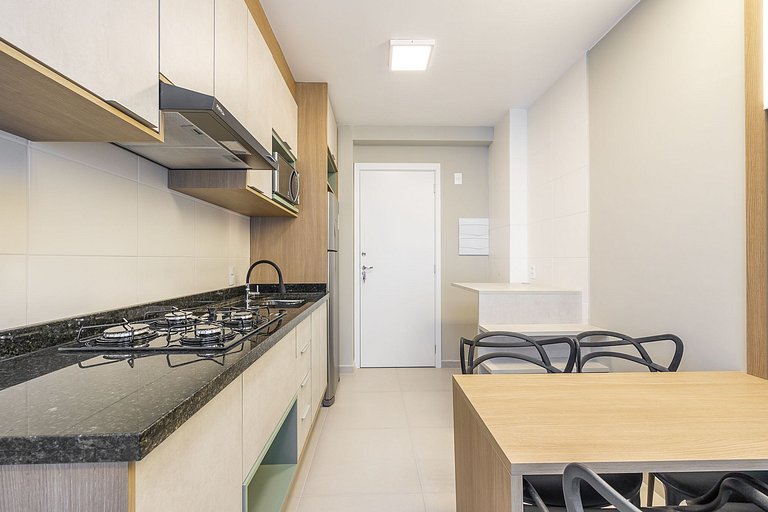 Studio com Sacada no Bairro Água Verde