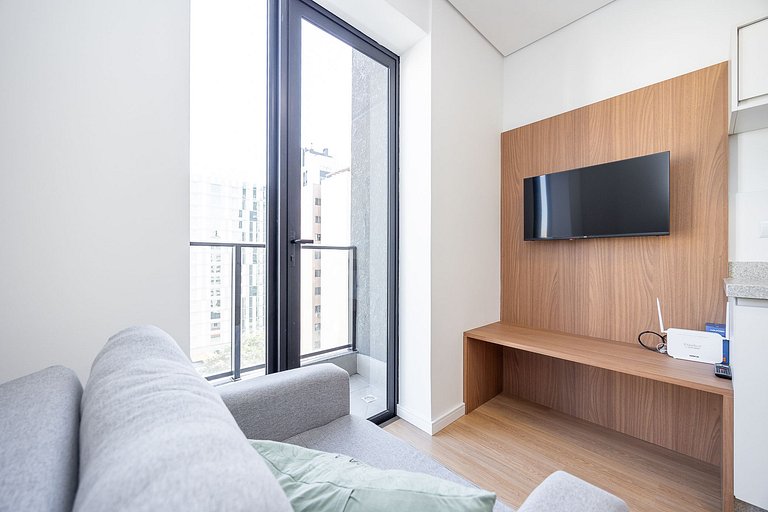 Estudio con balcon