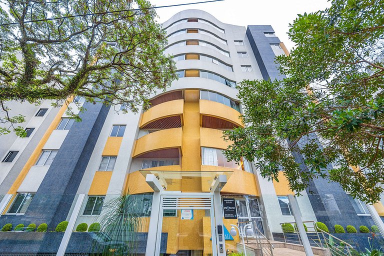 Apartamento 3 quartos, sendo 1 suíte, no Bigorrilho,