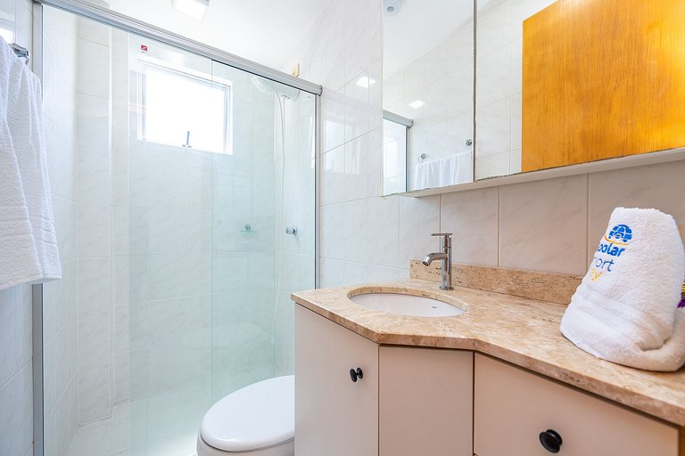 Apartamento finamente decorado no bairro Jardim Botânico, em