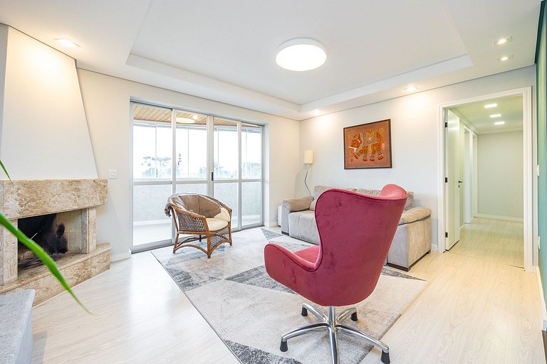 Apartamento 3 quartos, sendo 1 suíte, no Bigorrilho, m²