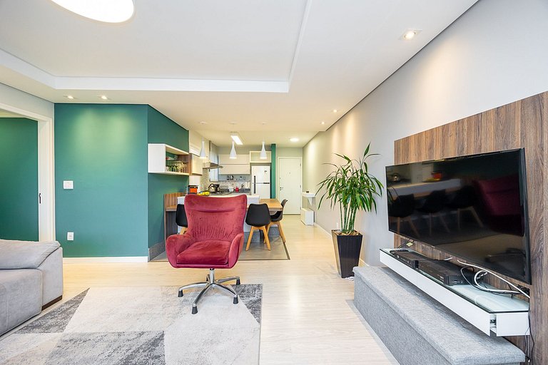 Apartamento 3 quartos, sendo 1 suíte, no Bigorrilho, m²