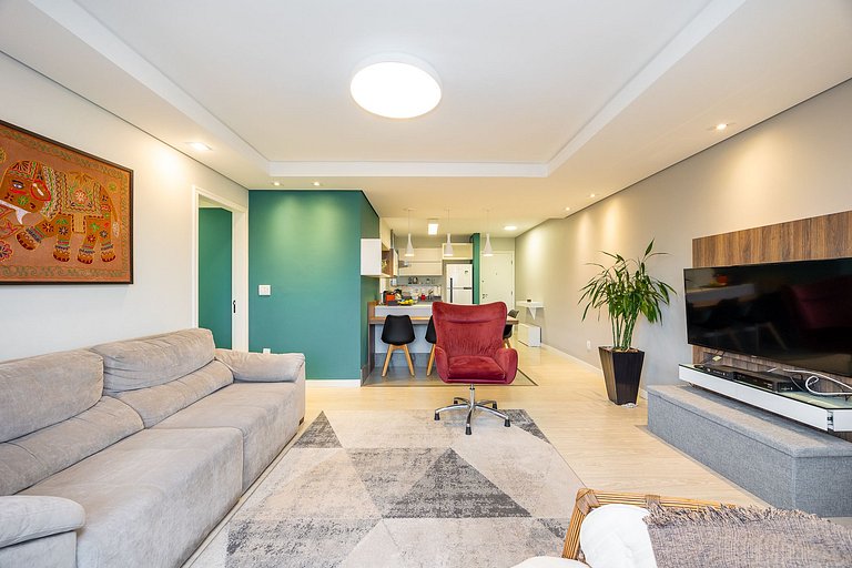 Apartamento 3 quartos, sendo 1 suíte, no Bigorrilho, m²