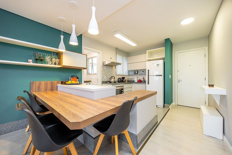 Apartamento 3 quartos, sendo 1 suíte, no Bigorrilho, m²