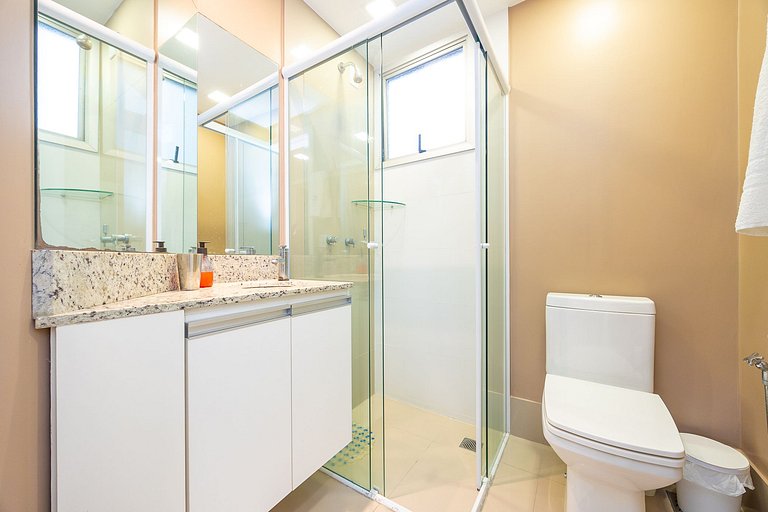 Apartamento 3 quartos, sendo 1 suíte, no Bigorrilho, m²