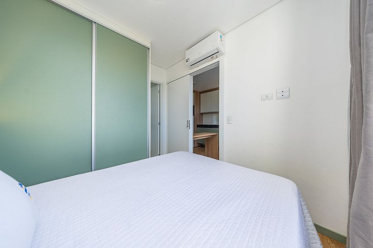 Ref:10313 Studio finamente decorado em Curitiba, até 2 pesso