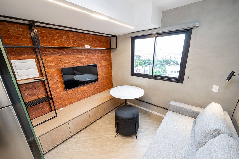 Ref 10258 | Studio Duplex finamente decorado em Curitiba, à