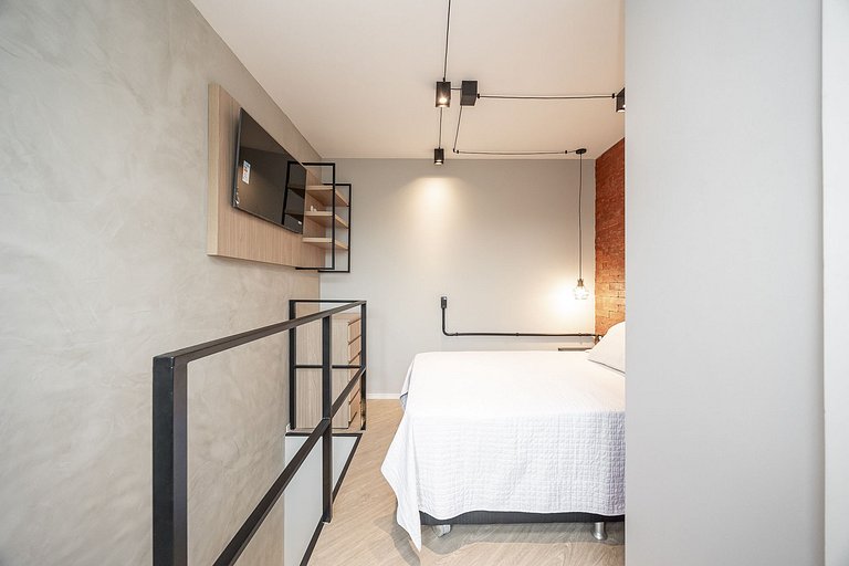 Ref 10258 | Studio Duplex finamente decorado em Curitiba, à