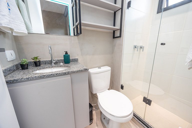 Ref 10258 | Studio Duplex finamente decorado em Curitiba, à