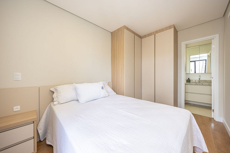 Ref 10291 | Apartamento finamente decorado, no Centro de Cur