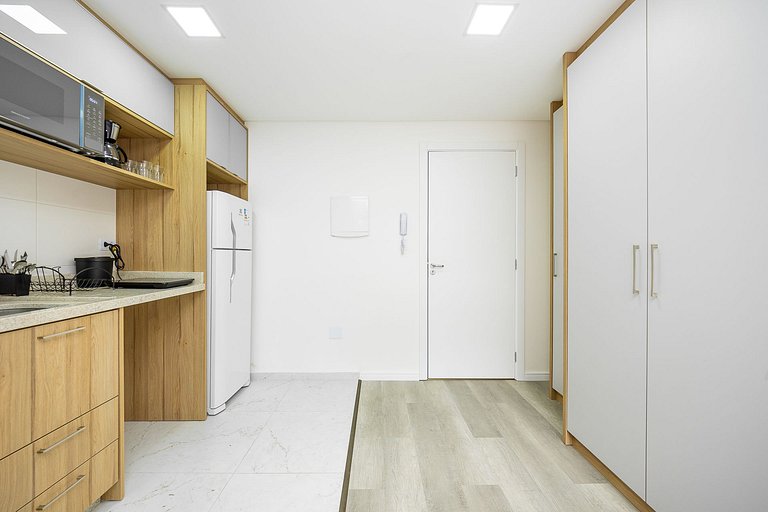 Ref 10281| Studio finamente decorado no Rebouças, até 2 pess