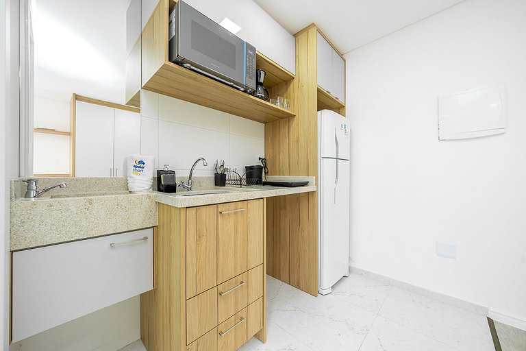 Ref 10281| Studio finamente decorado no Rebouças, até 2 pess