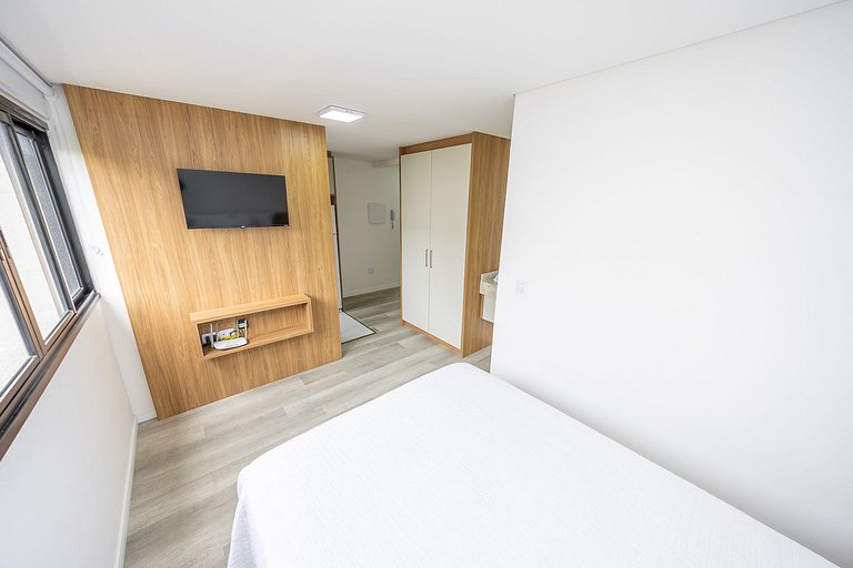 Ref 10283| Studio finamente decorado no Rebouças, até 2 pess