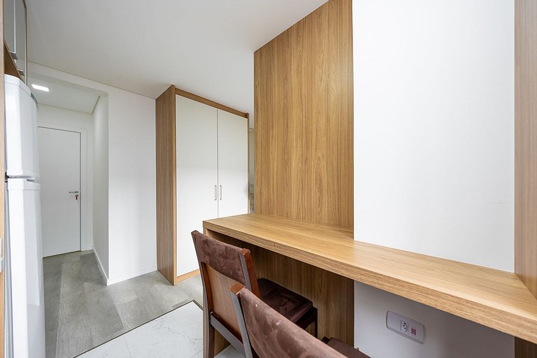 Ref 10283| Studio finamente decorado no Rebouças, até 2 pess