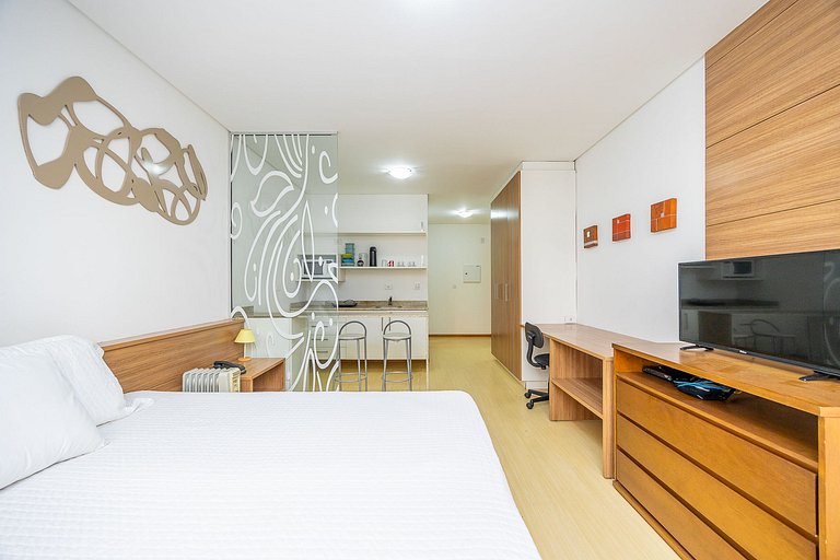 Ref 10259 | Apartamento finamente decorado, no Centro de Cur