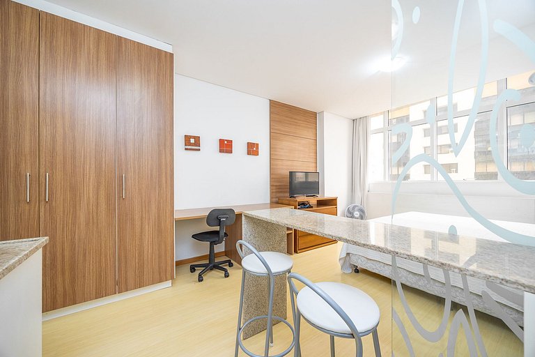 Ref 10259 | Apartamento finamente decorado, no Centro de Cur