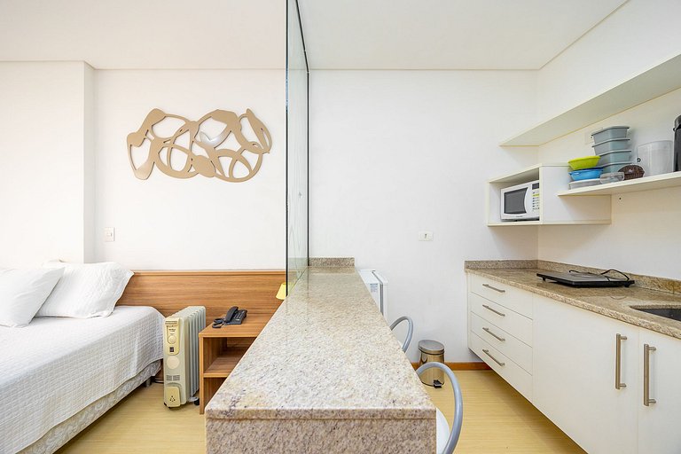 Ref 10259 | Apartamento finamente decorado, no Centro de Cur