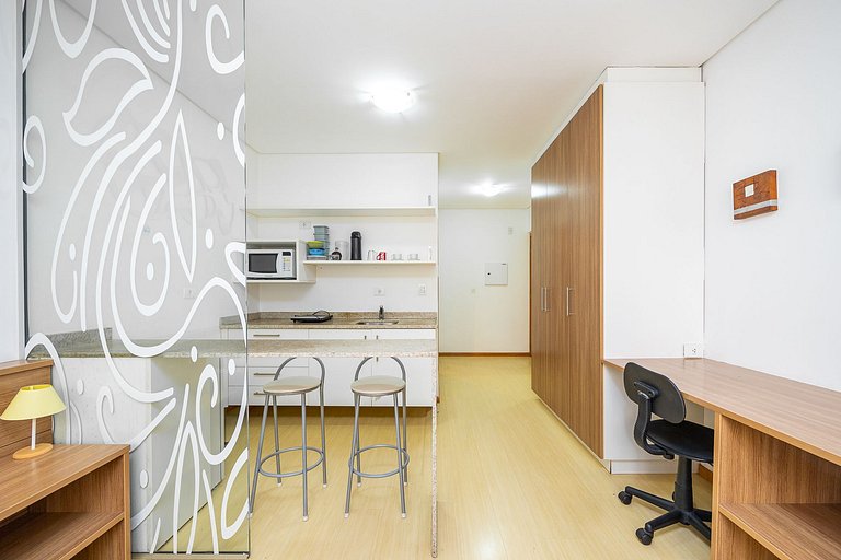 Ref 10259 | Apartamento finamente decorado, no Centro de Cur