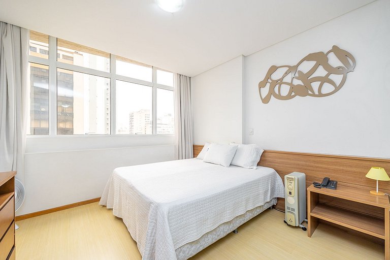 Ref 10259 | Apartamento finamente decorado, no Centro de Cur