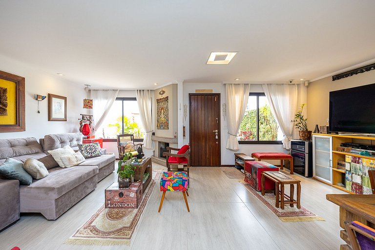 REF 10294 | Triplex 3 quartos, sendo 3 suítes, no Hugo Lange