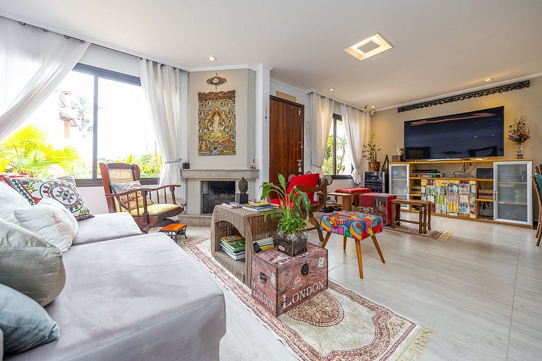 REF 10294 | Triplex 3 quartos, sendo 3 suítes, no Hugo Lange