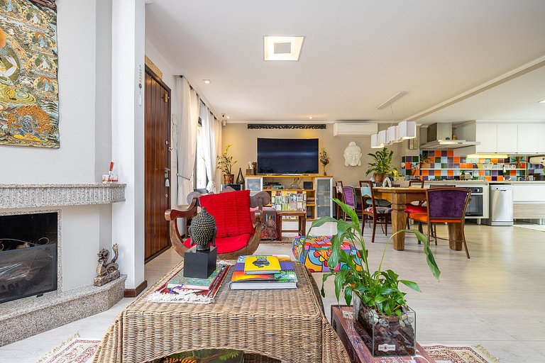 REF 10294 | Triplex 3 quartos, sendo 3 suítes, no Hugo Lange