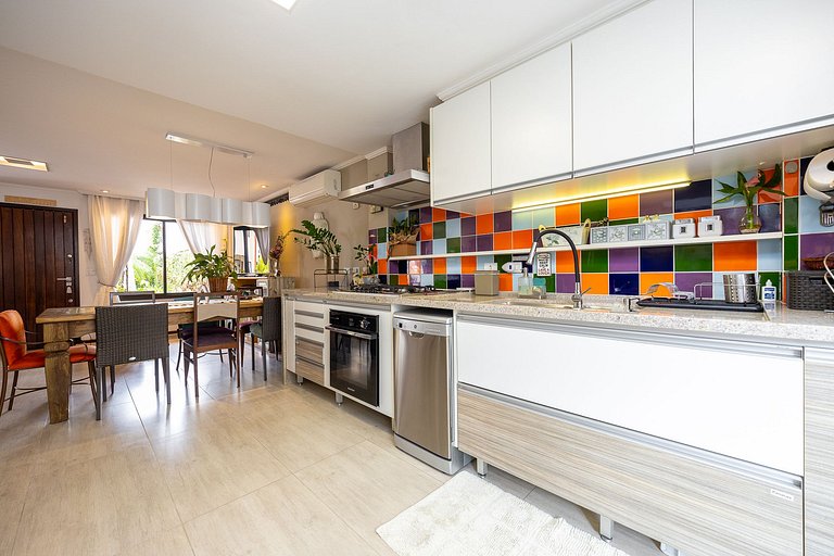 REF 10294 | Triplex 3 quartos, sendo 3 suítes, no Hugo Lange