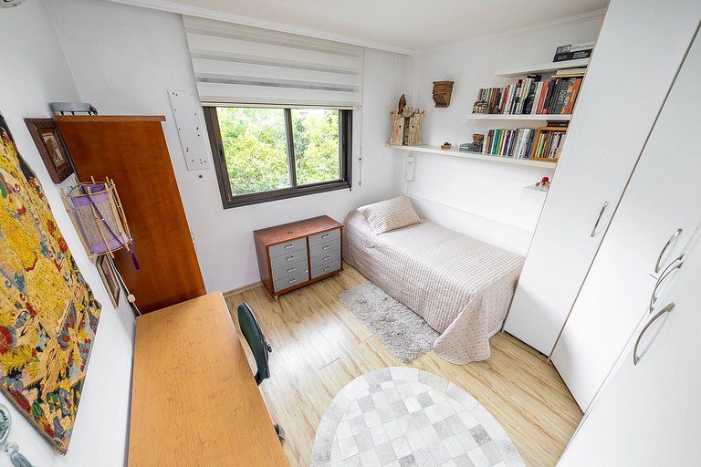 REF 10294 | Triplex 3 quartos, sendo 3 suítes, no Hugo Lange