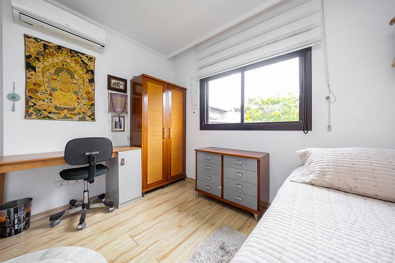 REF 10294 | Triplex 3 quartos, sendo 3 suítes, no Hugo Lange