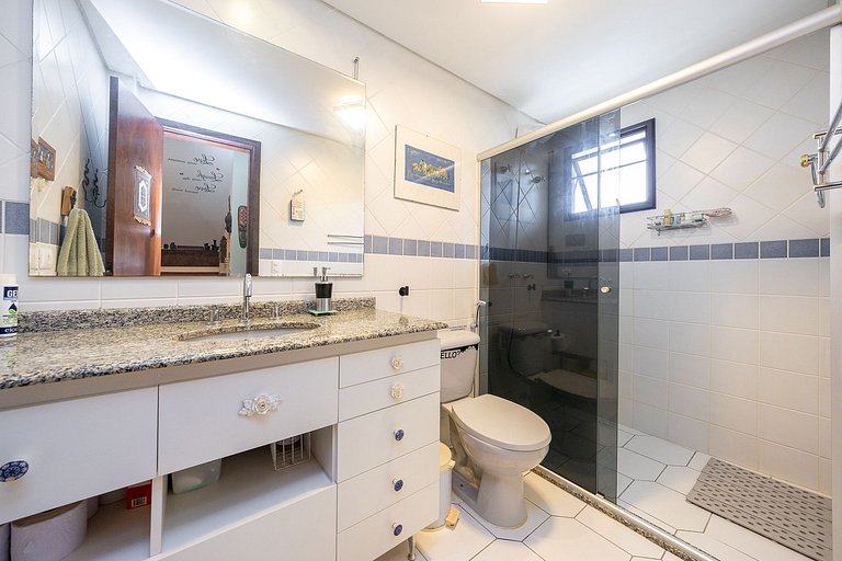 REF 10294 | Triplex 3 quartos, sendo 3 suítes, no Hugo Lange