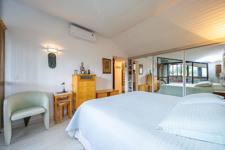 REF 10294 | Triplex 3 quartos, sendo 3 suítes, no Hugo Lange