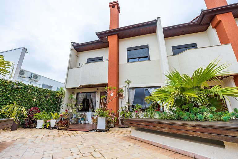 REF 10294 | Triplex 3 quartos, sendo 3 suítes, no Hugo Lange