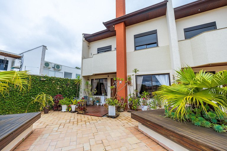REF 10294 | Triplex 3 quartos, sendo 3 suítes, no Hugo Lange