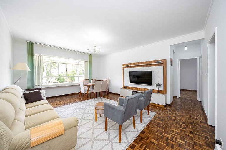 Apartamento 3 quartos finamente decorado no Batel, 110m²