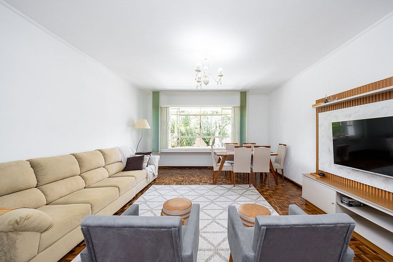 Apartamento 3 quartos finamente decorado no Batel, 110m²