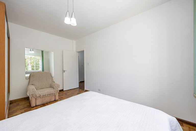 Apartamento 3 quartos finamente decorado no Batel, 110m²
