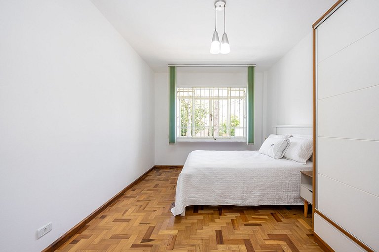 Apartamento 3 quartos finamente decorado no Batel, 110m²