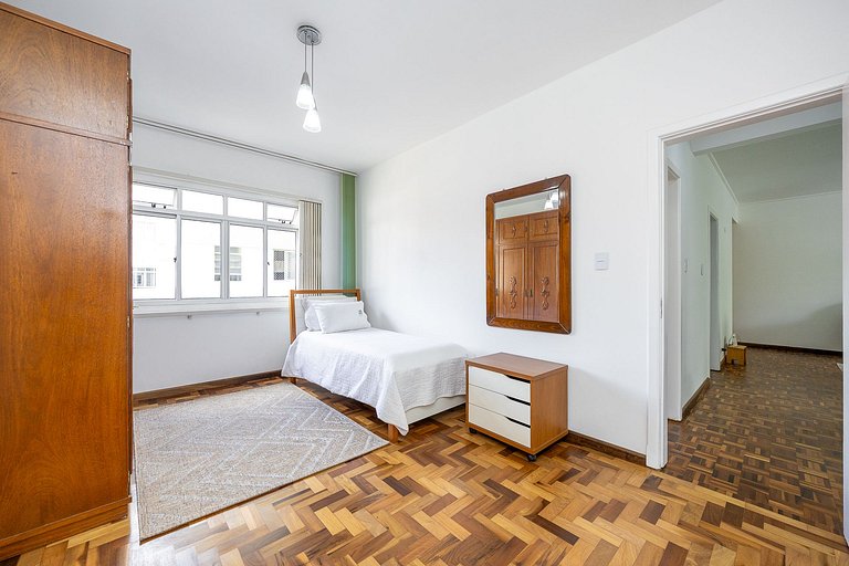 Apartamento 3 quartos finamente decorado no Batel, 110m²