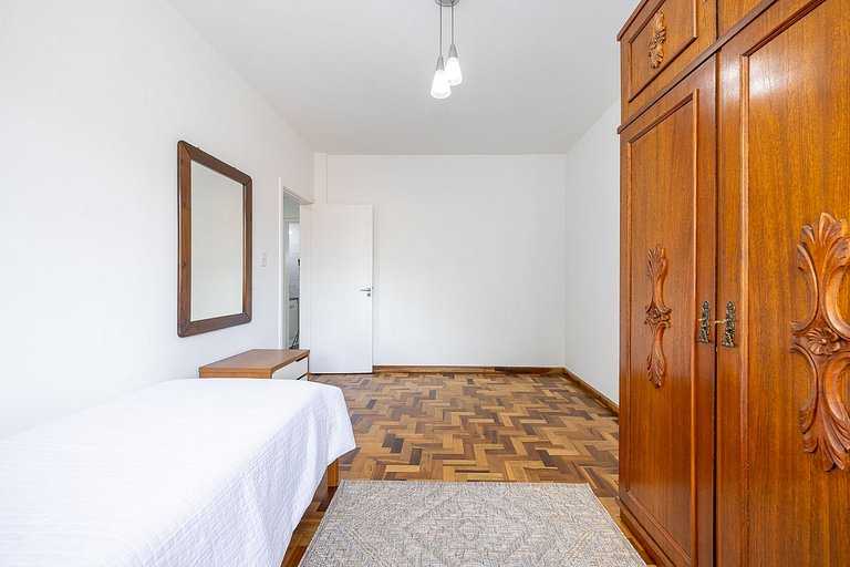 Apartamento 3 quartos finamente decorado no Batel, 110m²