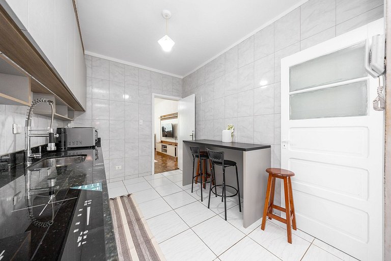 Apartamento 3 quartos finamente decorado no Batel, 110m²