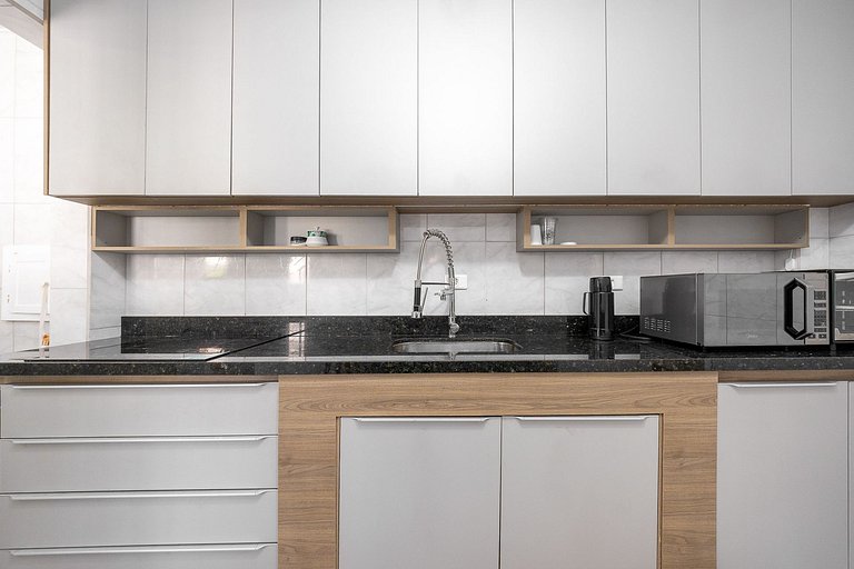Apartamento 3 quartos finamente decorado no Batel, 110m²